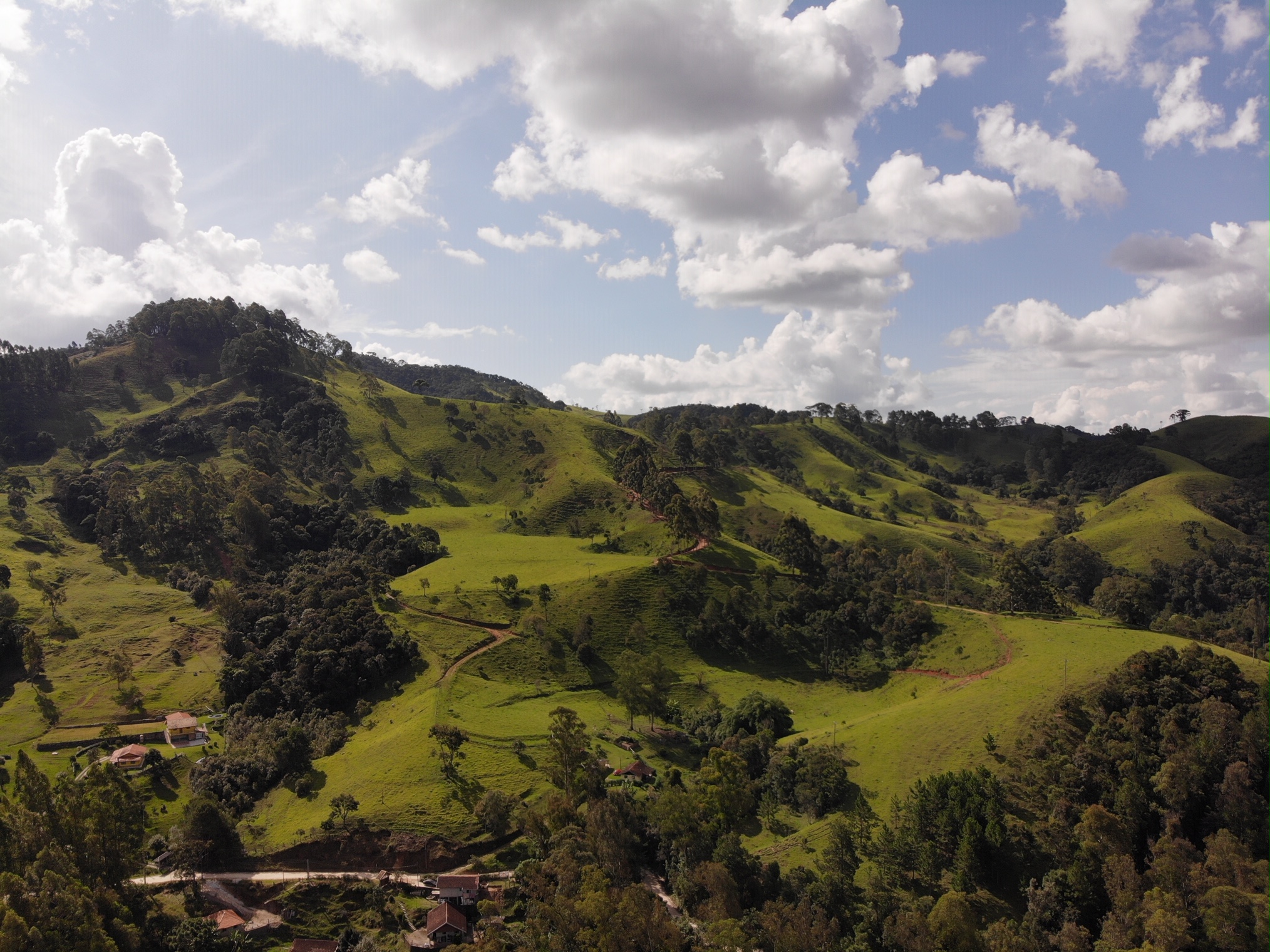 Imagem e Vídeo Aéreo com Drone em Campos do Jordão/SP e Região