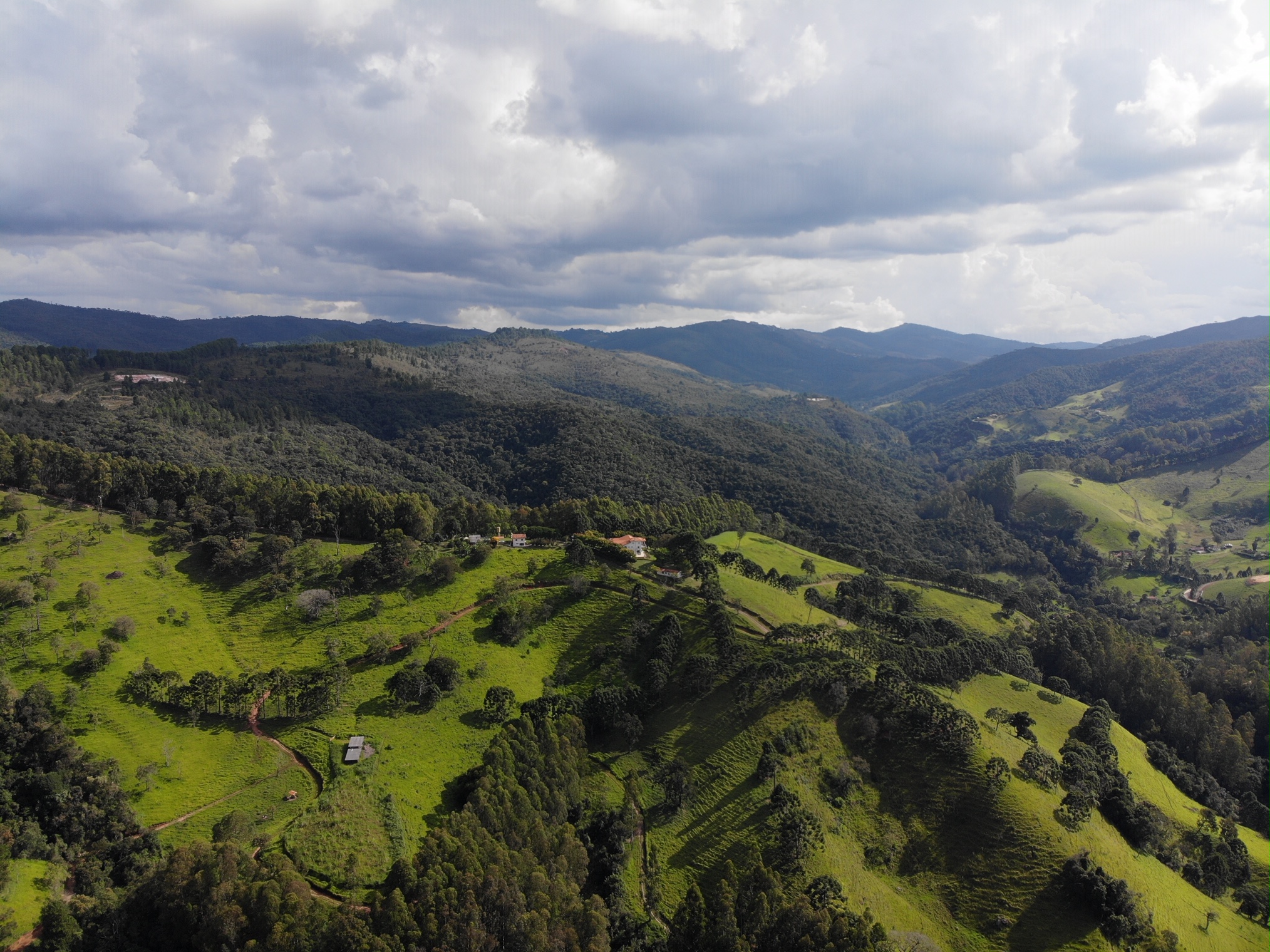 Imagem e Vídeo Aéreo com Drone em Campos do Jordão/SP e Região
