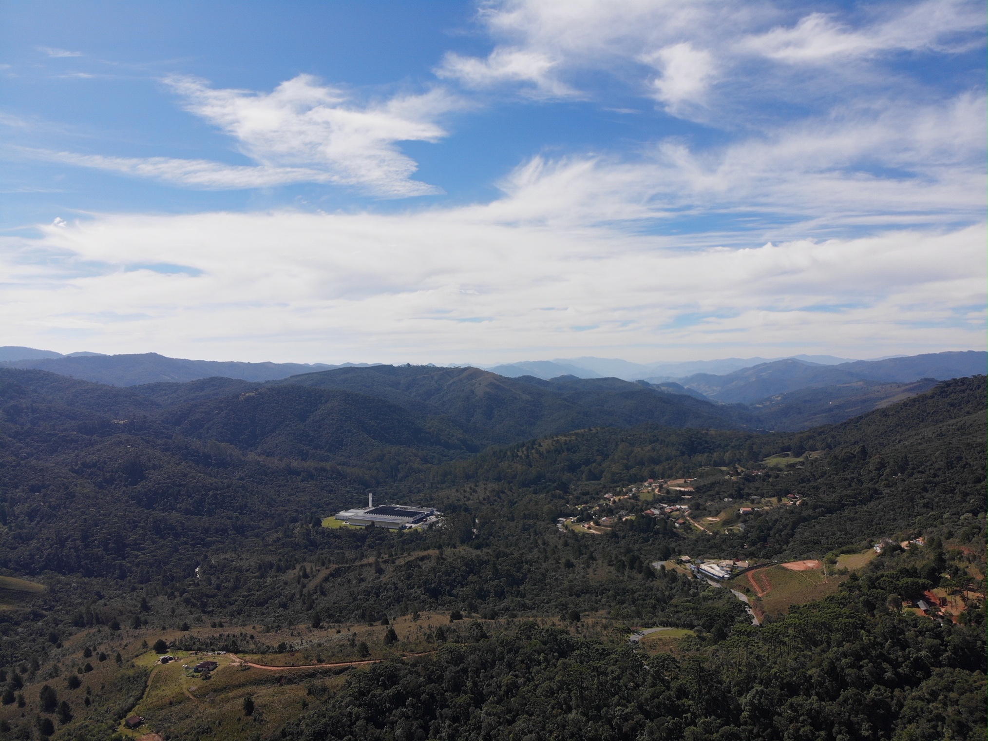Imagem e Vídeo Aéreo com Drone em Campos do Jordão/SP e Região