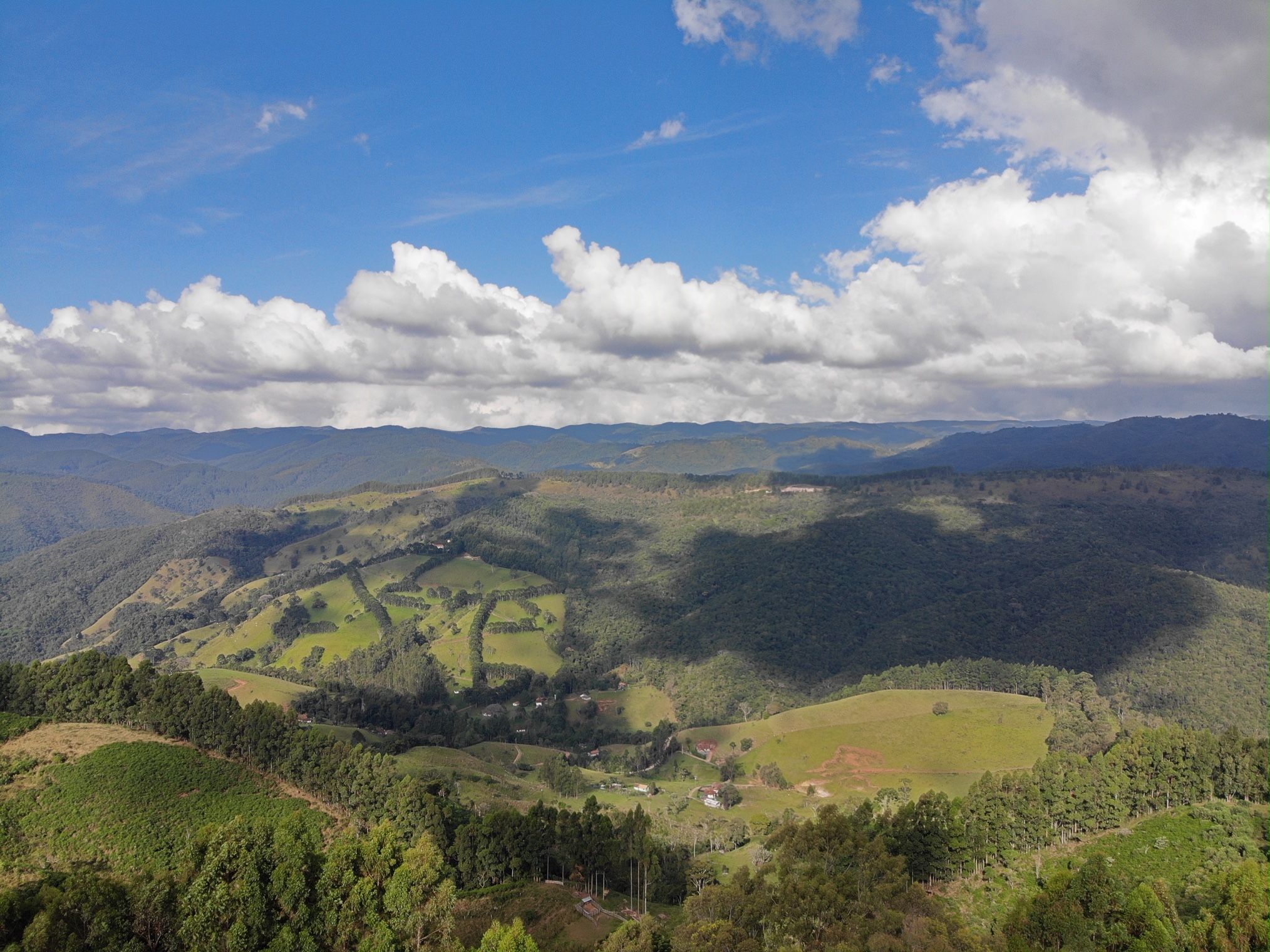 Imagem e Vídeo Aéreo com Drone em Campos do Jordão/SP e Região
