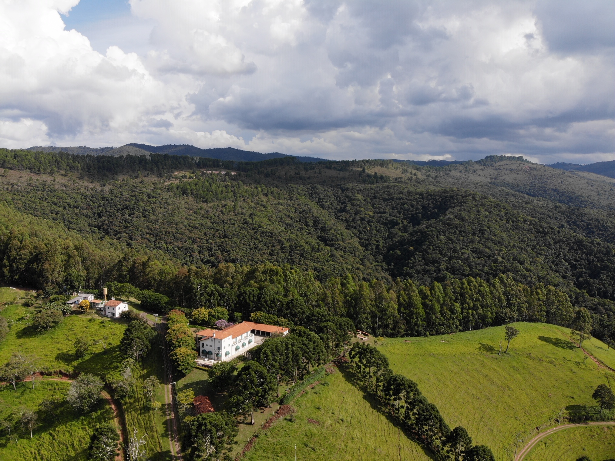 Imagem e Vídeo Aéreo com Drone em Campos do Jordão/SP e Região